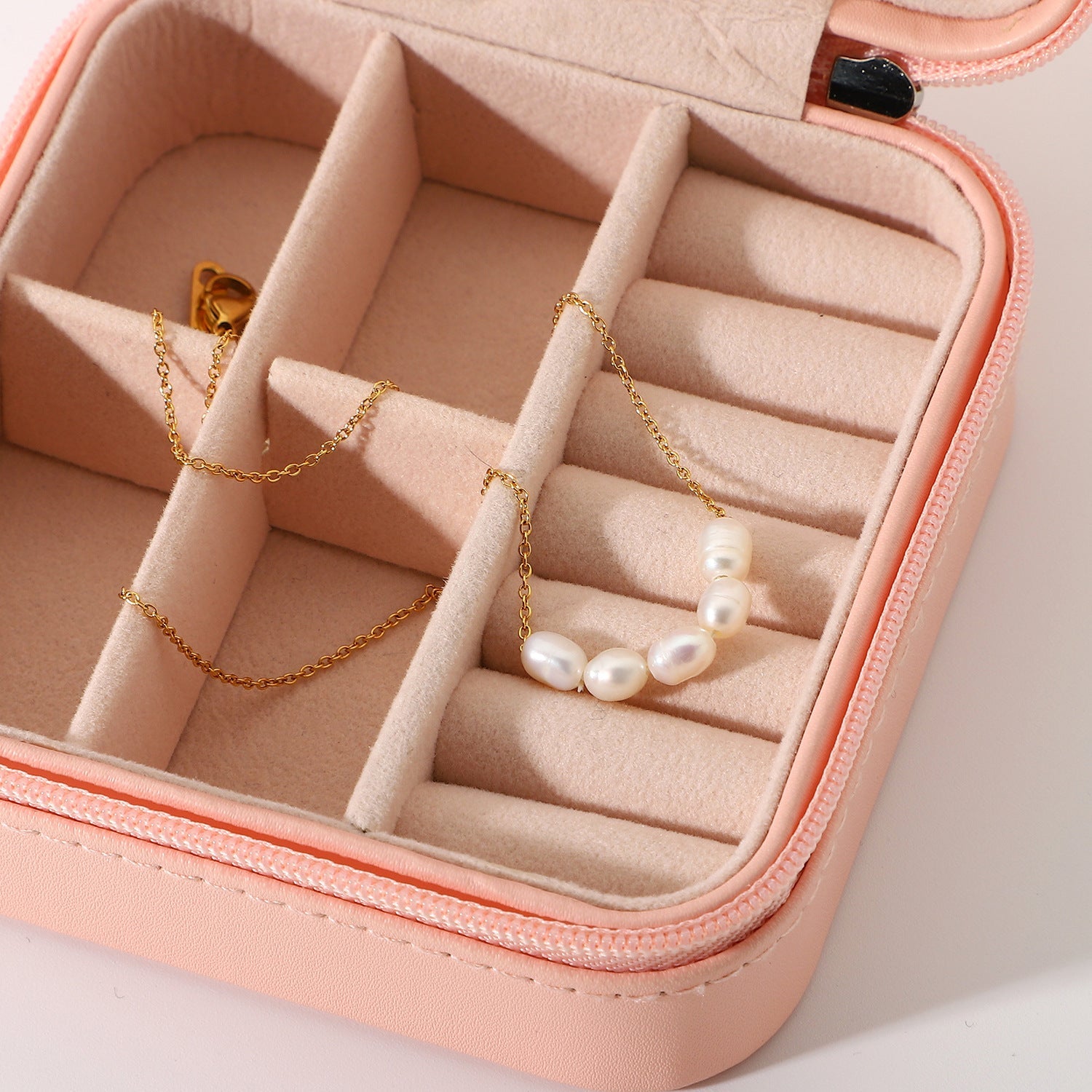 Pearl Bead Simple Elegant Necklace