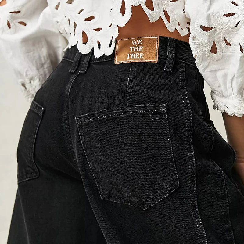 Y2K Wide-Leg Jeans for Women – Loose, Low-Waist, Cropped Denim with Pockets.