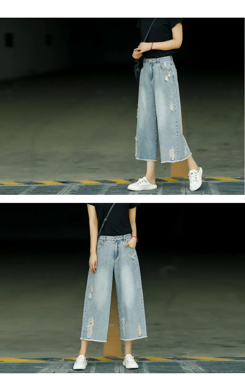Capri Ripped Jeans for Women – High-Waist, Baggy, Wide-Leg Denim, Summer Streetwear.