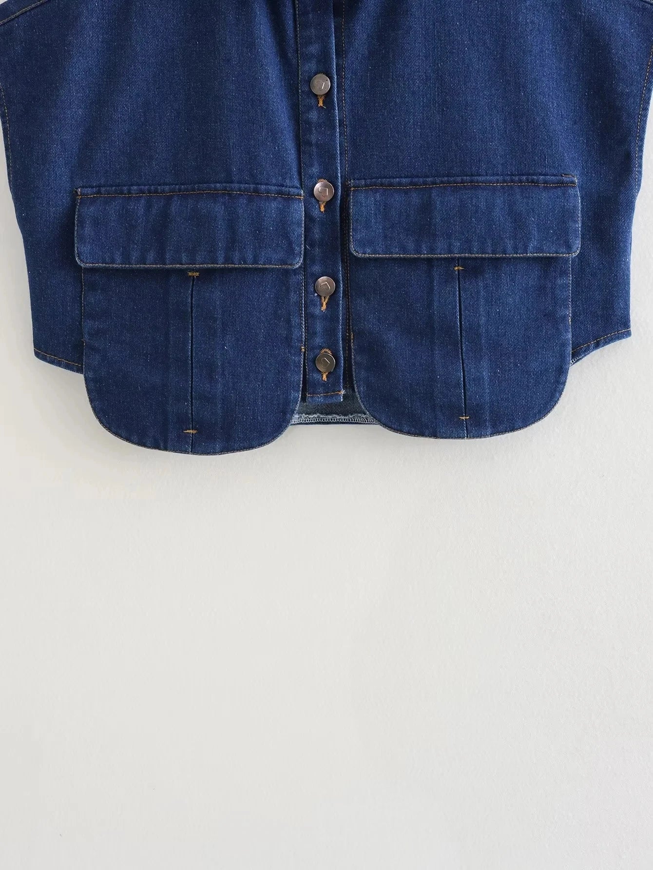 XNWMNZ 2024 Women's Cropped Denim Shirt, Sleeveless, Button-up.