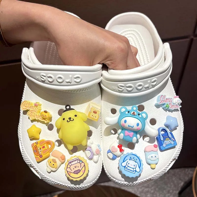 Sanrio LED Shoe Charms Set – Kuromi, Cinnamoroll, Pochacco, and More, Kawaii DIY Gift