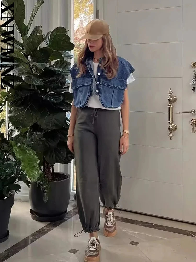 XNWMNZ 2024 Women's Cropped Denim Shirt, Sleeveless, Button-up.
