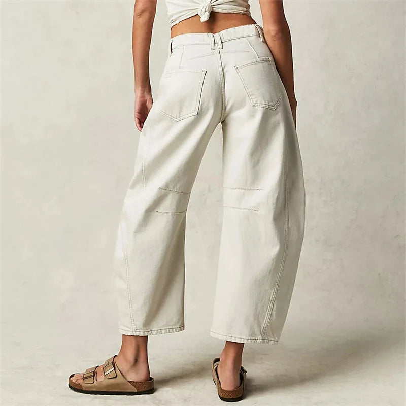 Y2K Wide-Leg Jeans for Women – Loose, Low-Waist, Cropped Denim with Pockets.