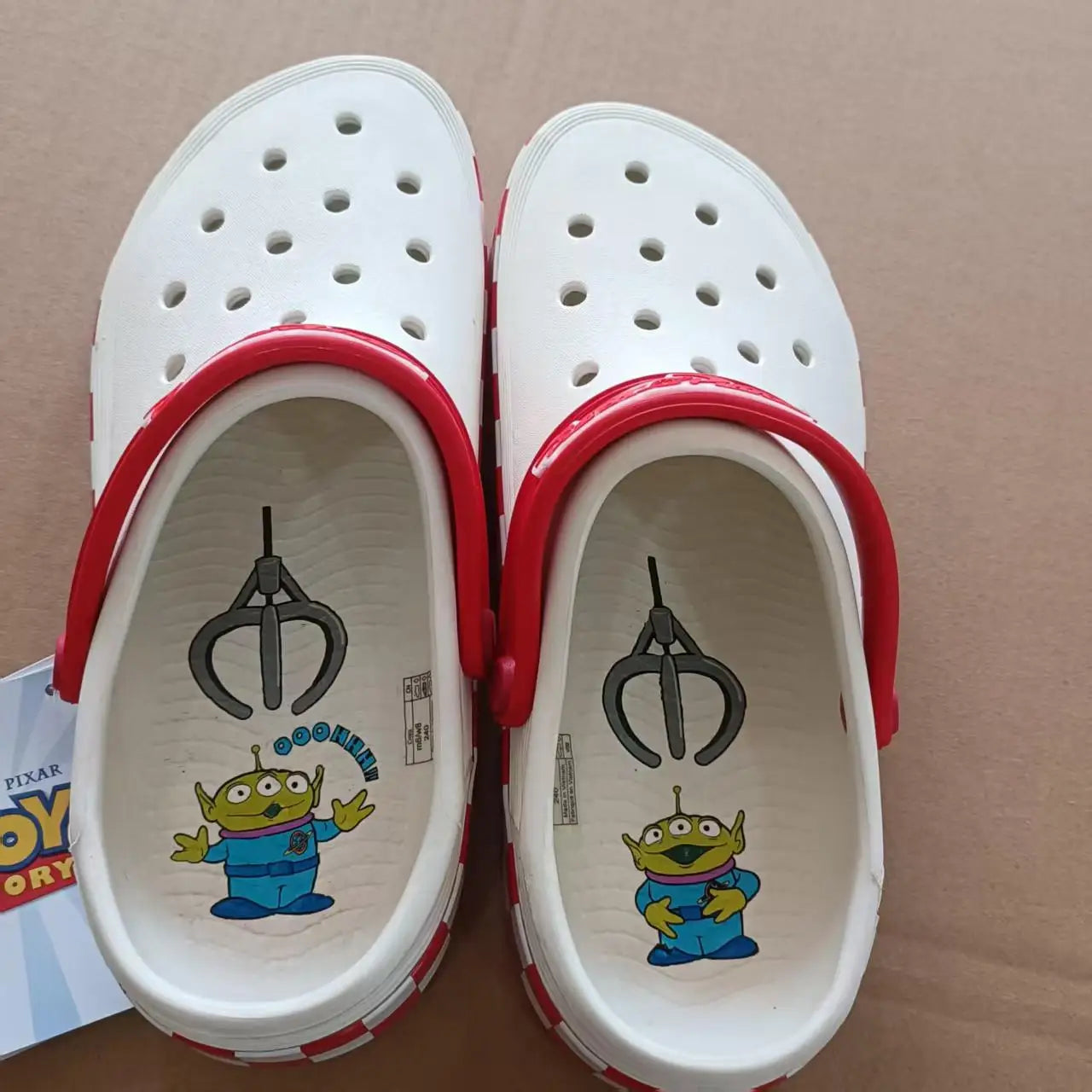 Toy Story Alien Cave Shoes – Unisex Summer Sandals & Slippers, Beach Gift