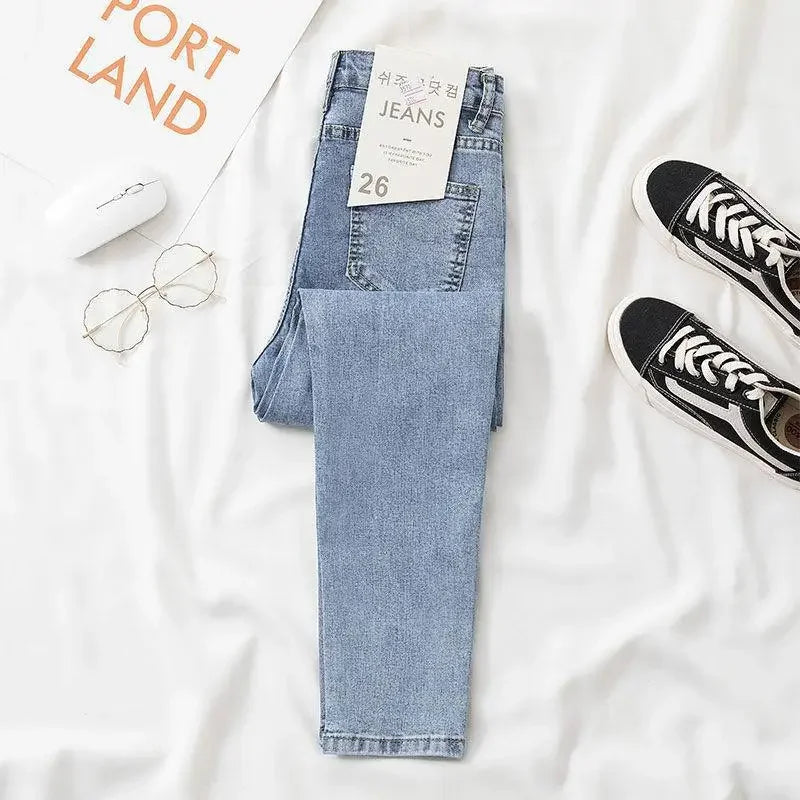 Black Grey Slimming Jeans for Women – Cropped, Slim Fit, Chic & Versatile.