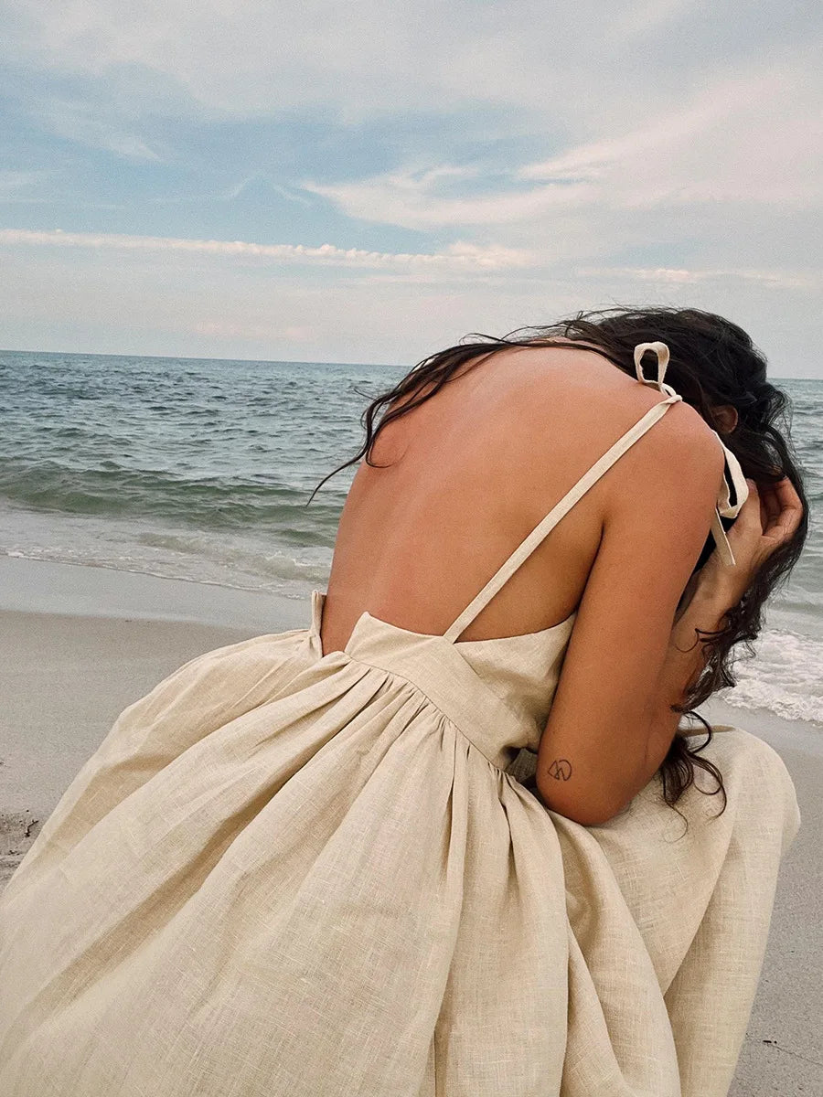 Backless Pleated Halter Dress – Summer Casual Beach Vacation