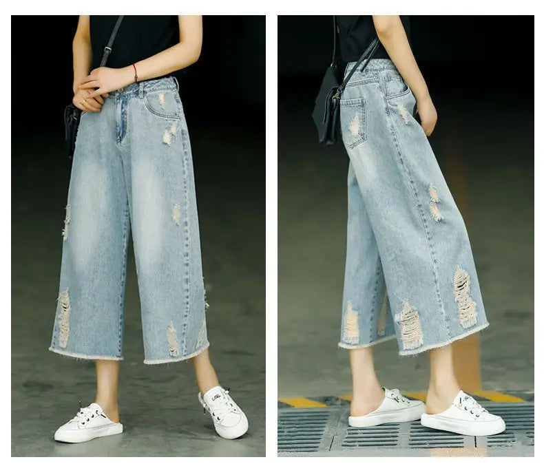 Capri Ripped Jeans for Women – High-Waist, Baggy, Wide-Leg Denim, Summer Streetwear.