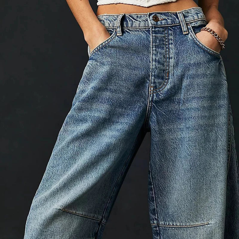 Y2K Wide-Leg Jeans for Women – Loose, Low-Waist, Cropped Denim with Pockets.