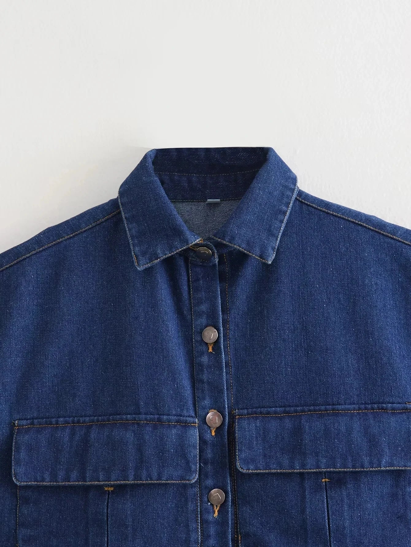 XNWMNZ 2024 Women's Cropped Denim Shirt, Sleeveless, Button-up.