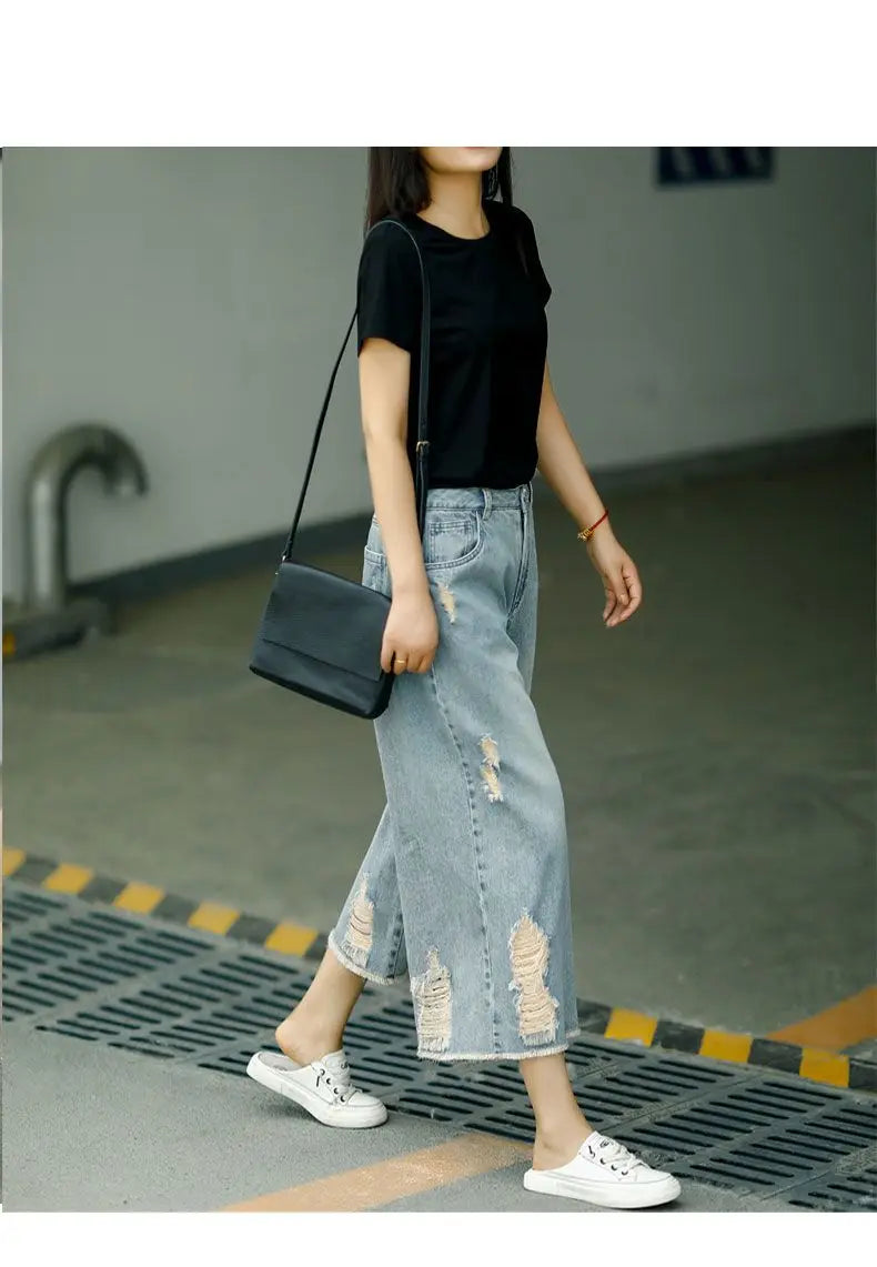 Capri Ripped Jeans for Women – High-Waist, Baggy, Wide-Leg Denim, Summer Streetwear.