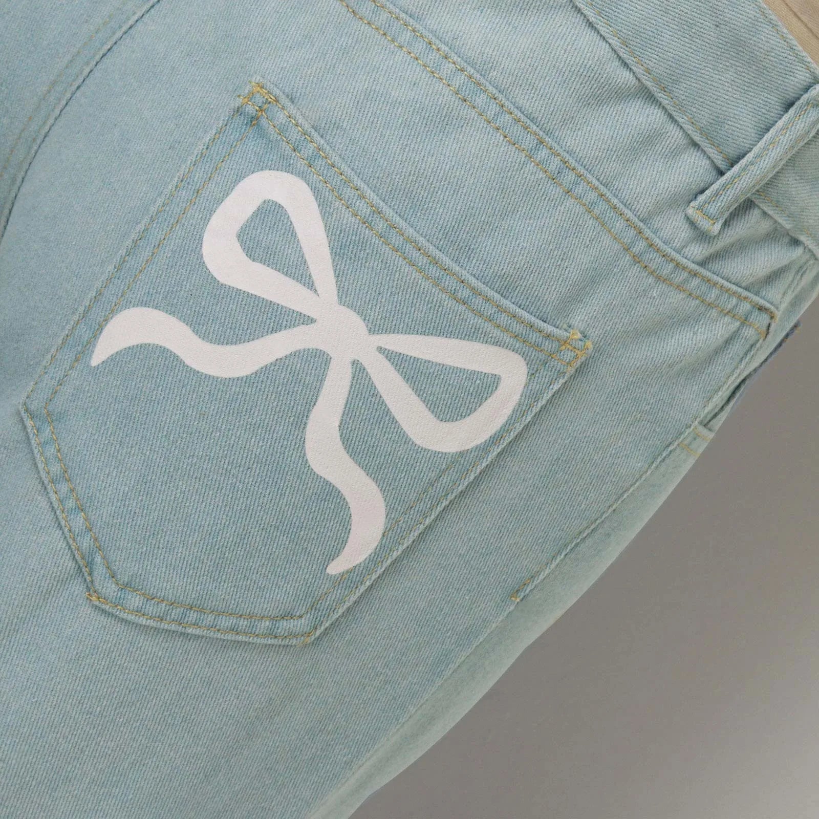 Tie-Bow Embroidery Jeans for Women – High-Waist, Baggy, Vintage Y2K Wide-Leg Denim.