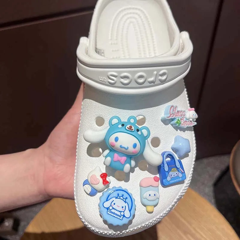Sanrio LED Shoe Charms Set – Kuromi, Cinnamoroll, Pochacco, and More, Kawaii DIY Gift