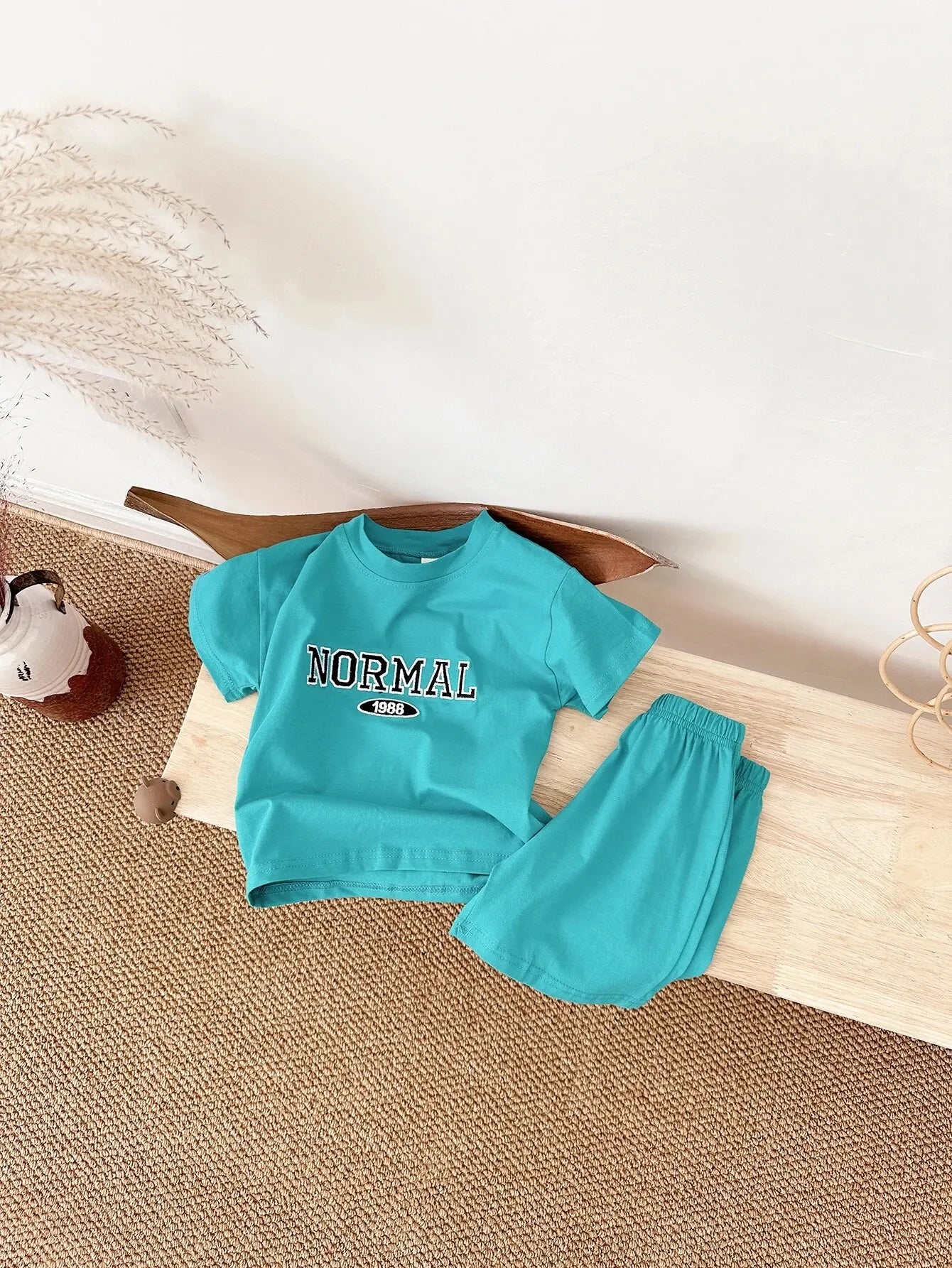 2PCS Baby Outfit Set: Infant Top & Bottom for Boys & Girls (Casual Sportswear)