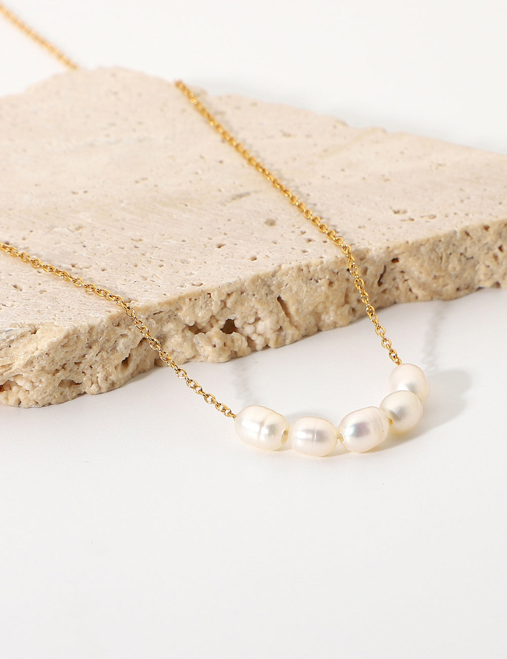 Pearl Bead Simple Elegant Necklace